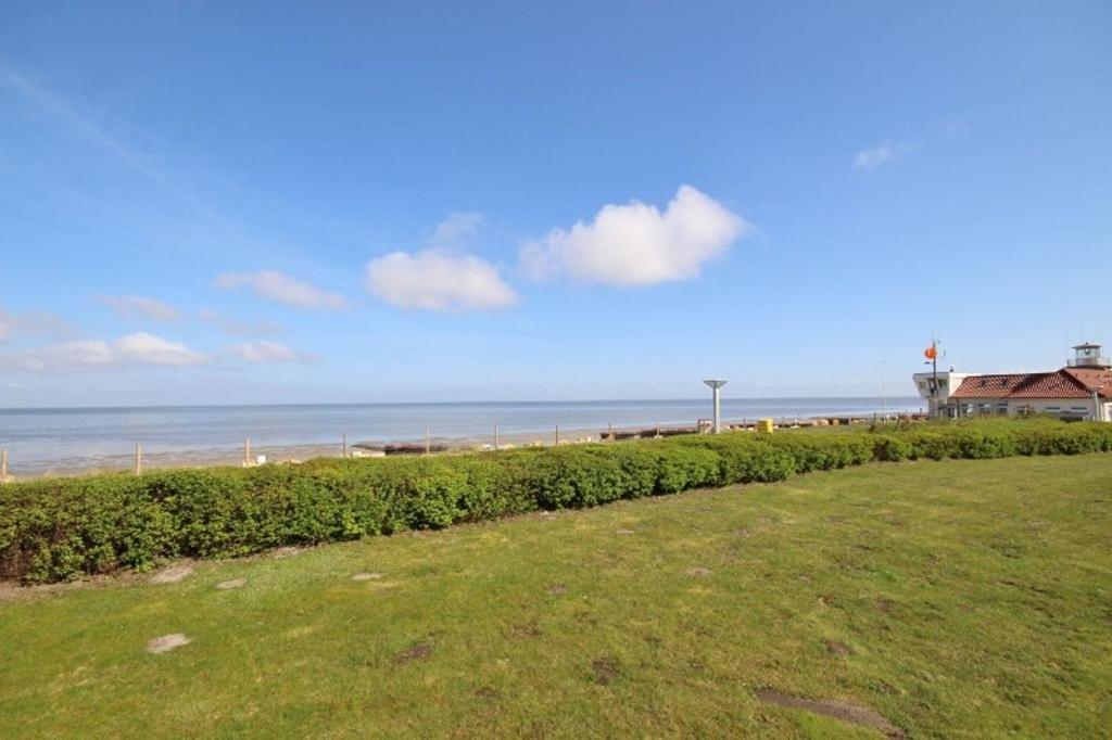 Ferienwohnung 2 Im Strand Palais Cuxhaven Exterior foto